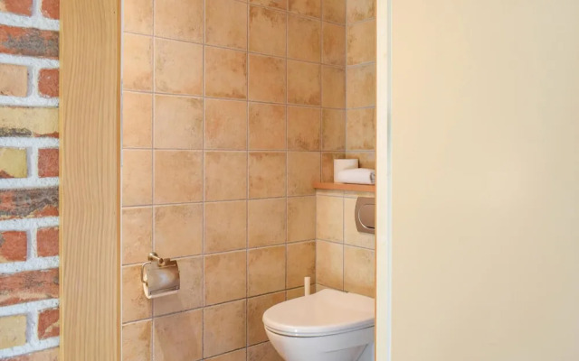 Beautiful Home in Farsund With 4 Bedrooms and Wifi