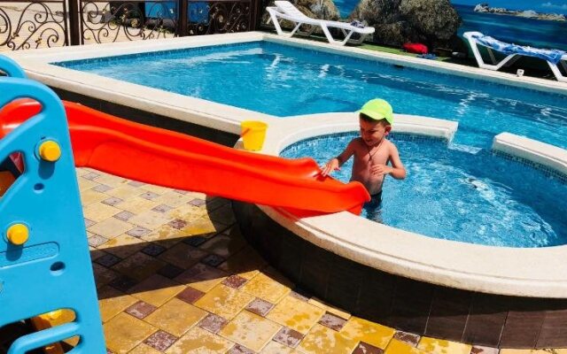 Отель Протос