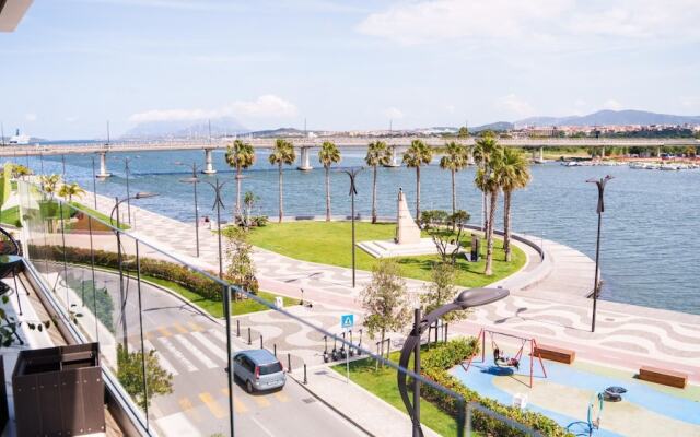 Welcomely - Deluxe Room - Amii Stewart