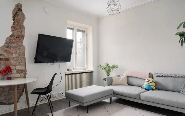 Renovated Top Floor Studio in Kallio