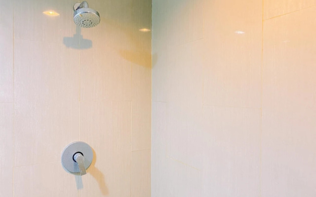 Homey And Comfy Studio H Residence Apartment