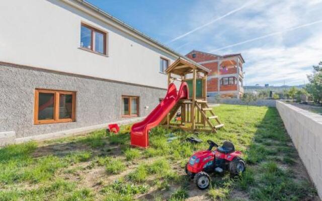 Villa More