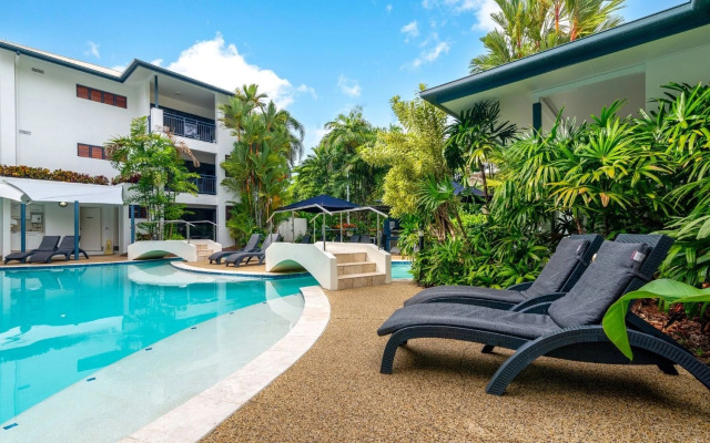 Meridian Port Douglas - Adults only