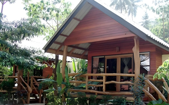 Thiw Son Beach Resort