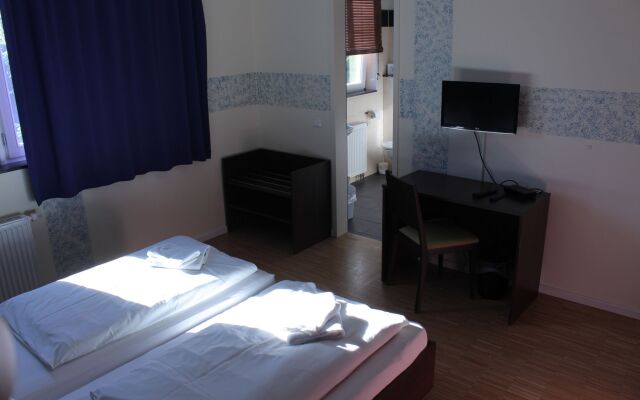 Holi Hostel Hotel