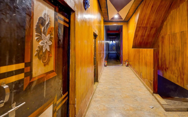 Oyo 86763 D R Hotel Restaurant