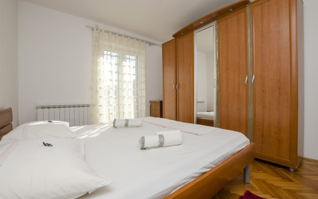 Apartments Mare