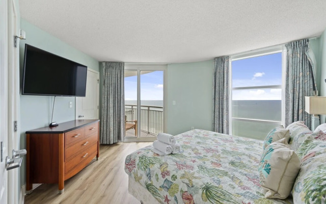 Units at Sandy Beach Resort by Elliott Beach Rentals