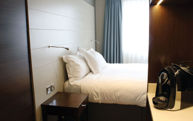 North Lakes Hotel And Spa