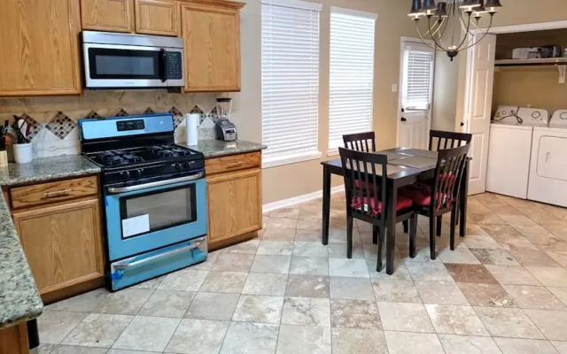 4Bdrm 2Bath 4Beds - Sugarland Richmond
