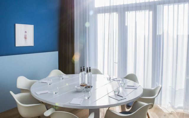 Vesper Hotel