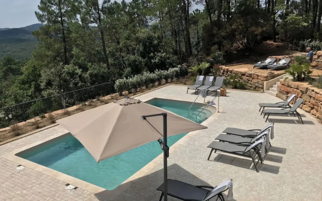 Villa in Le Plan-de-la-tour With Pool