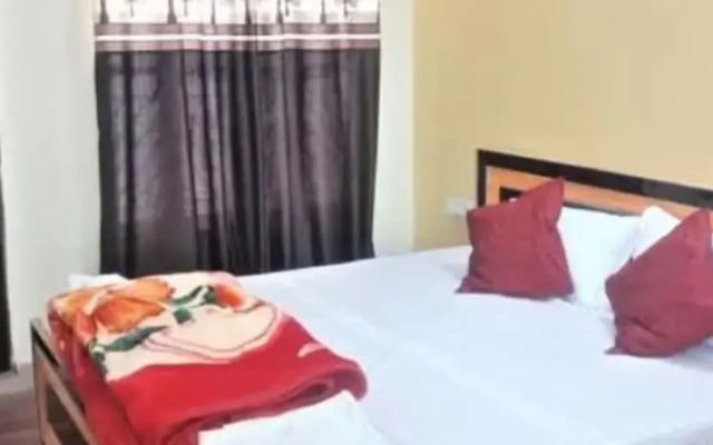 Goroomgo Varanasi Paradise Varanasi