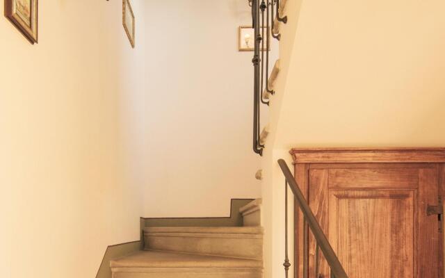 Cozy Farmhouse in Cortona with Pool