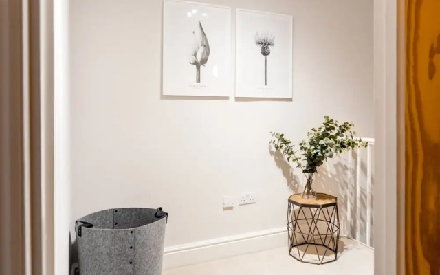 The Modern Classic Contemporary Elegant 3Bdr Home
