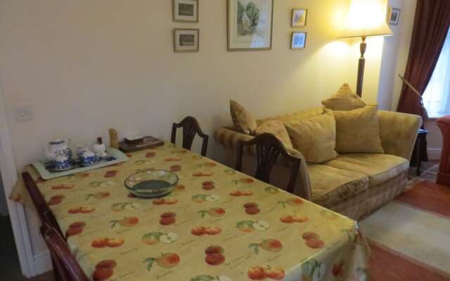 Foxgloves, Bungalow. 5 Mins to Holiday Amenities