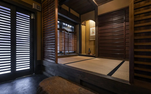 Rinn Shijo Machiya