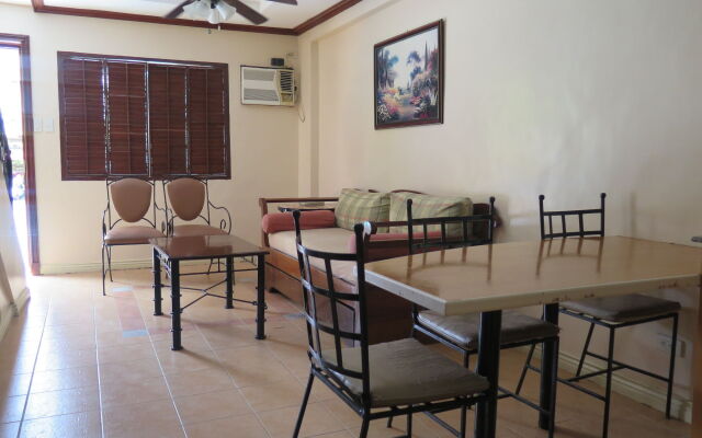 Crown Regency Residences Davao Hotel