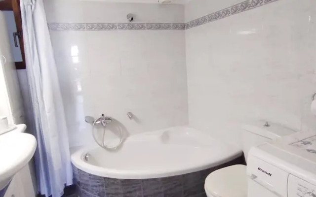Gorgeous 3 bedrooms Apartment in Pilio