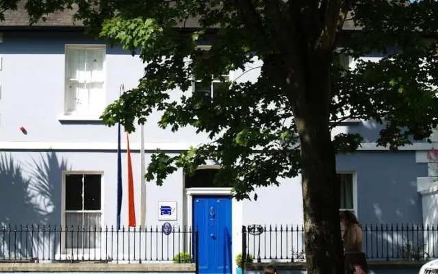Captain Halpin'S Hostel