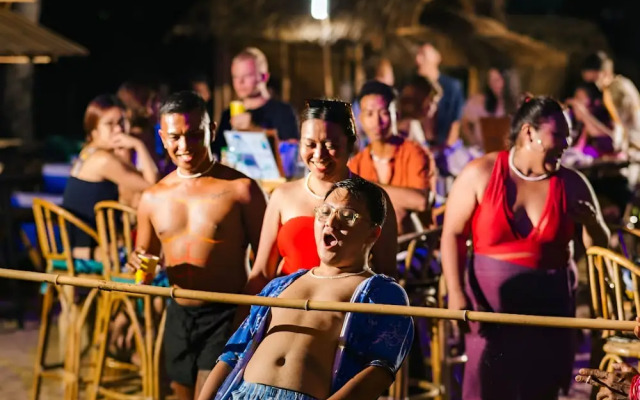 Mad Monkey Hostel Nacpan Beach - Adults Only