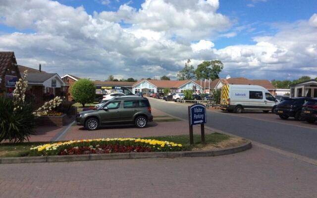 3 Bed New Lodge, Sleeps 4, Pets Welcome