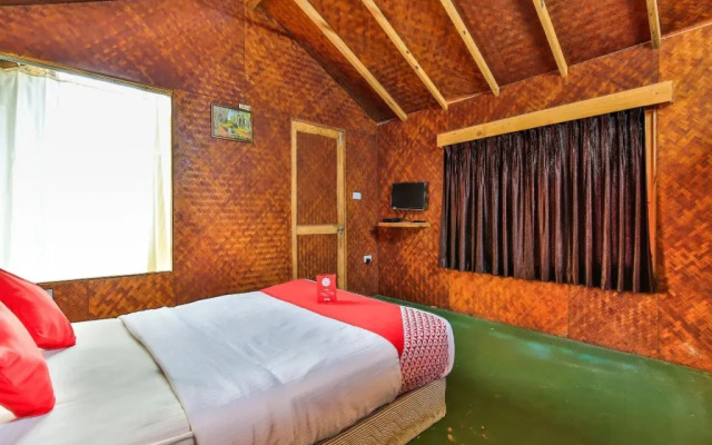 Vartys - The Hillside Huts