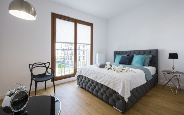 NEW apartament 4 bedrooms near Airport