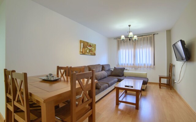 Delightful Apartment in Gudar With Terrace