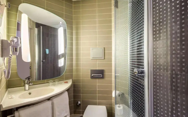 ibis Istanbul West
