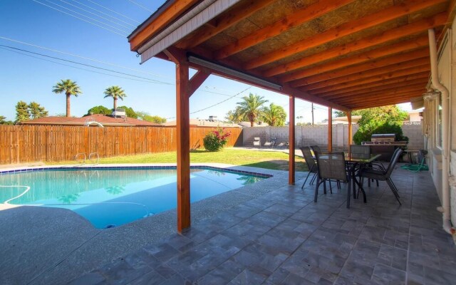 PX006 4 Bedroom Apartment By Senstay