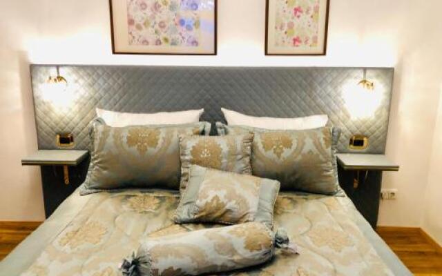 Golden Gapa Central Family Apartment 30