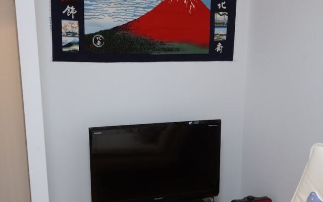 Lyon Doll Shinjuku Gyoen 401