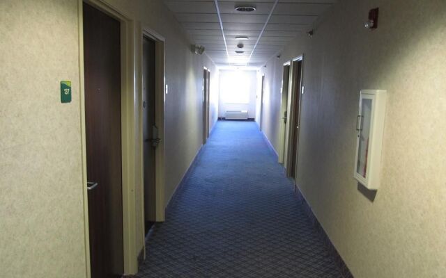 Americas Best Value Inn & Suites Maryville