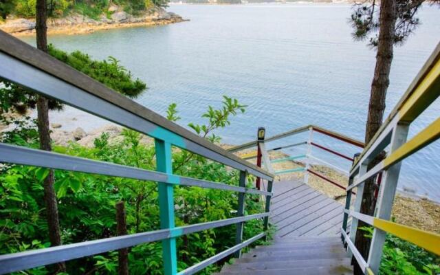 Tongyeong Hani Spa Pension