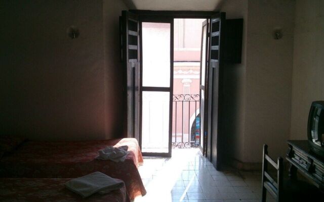 Hotel Sol Colonial
