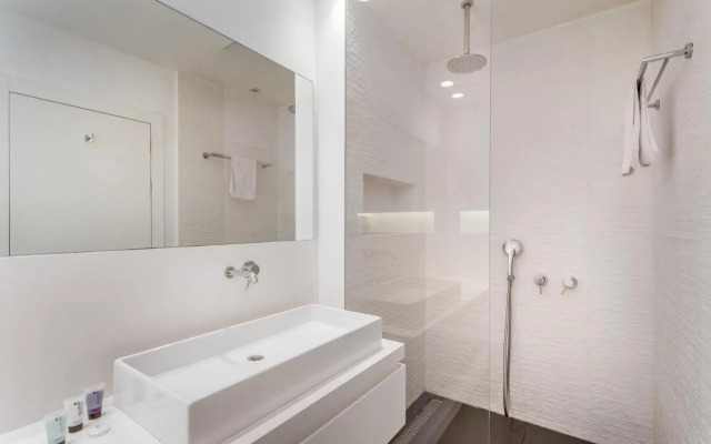 Stunning and design 2BDR Apartment