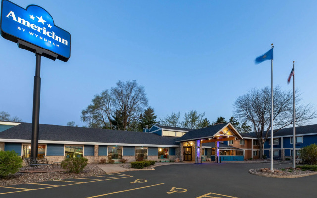 AmericInn by Wyndham Chippewa Falls
