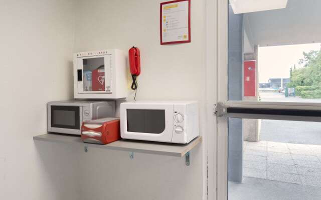 Première Classe La Ville-Du-Bois