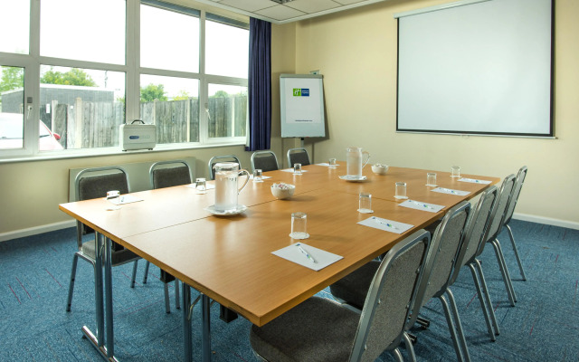 Holiday Inn Express Burton Upon Trent by IHG