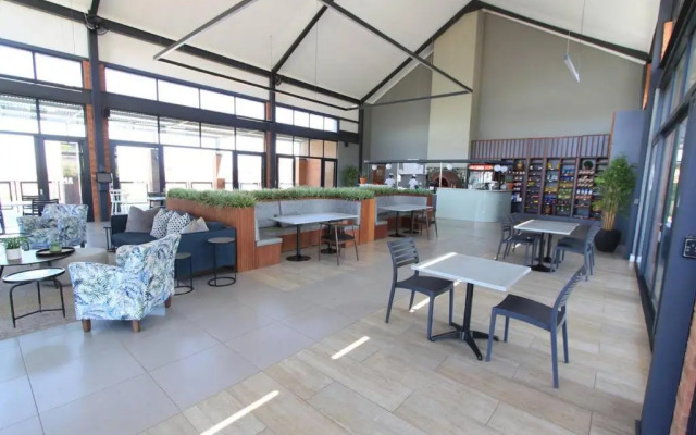 The Parks Airport Apartment