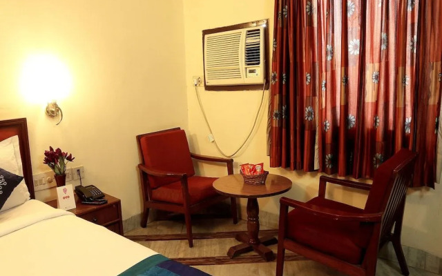 OYO 4621 Hotel Camac Plaza