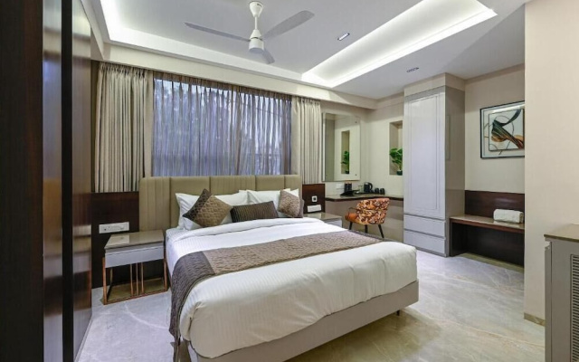 Hotel Grand Girdhar Premier