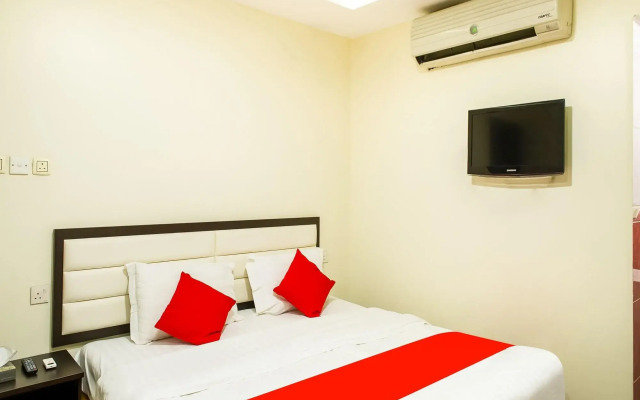 OYO 525 Rose Plaza 1