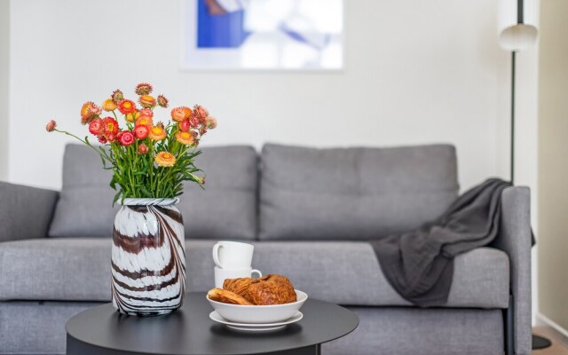 Apēron Apartment Hotel