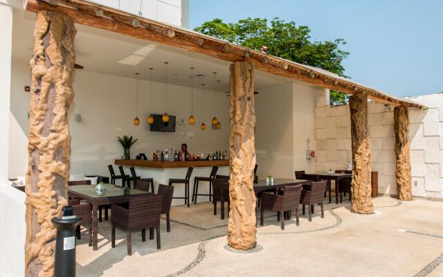 Holiday Inn Acapulco La Isla by IHG