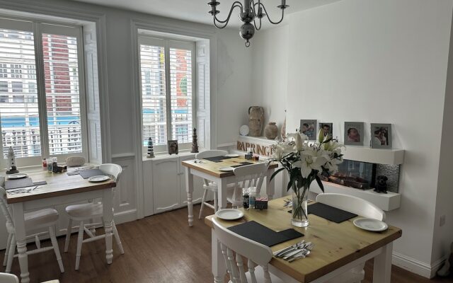 The Barrington Guest House Hotel