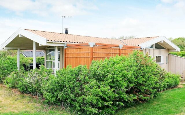 Mod Holiday Home in Jutland near Sea