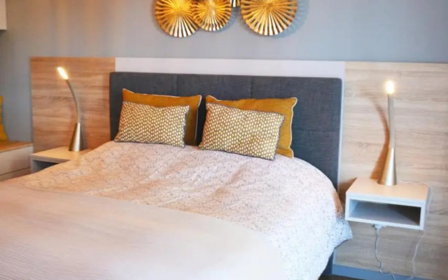 Versailles brand new flat 10mn walk from Palace