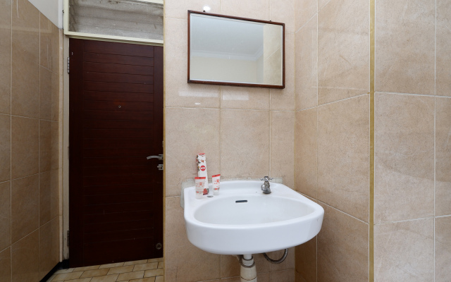 OYO 1843 Cahya Nirwana